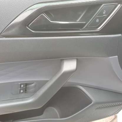VOLKSWAGEN-POLO-2024