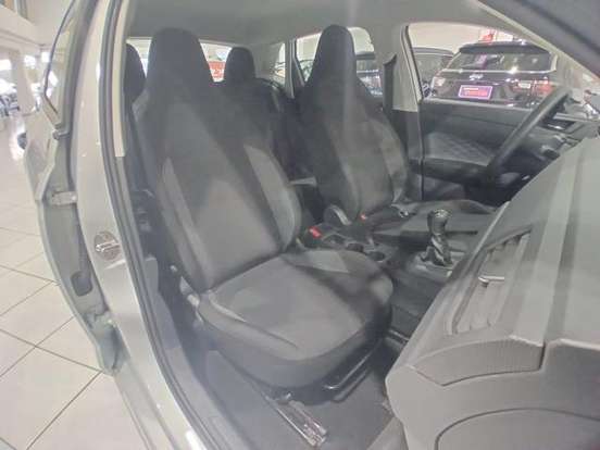 VOLKSWAGEN-POLO-2023