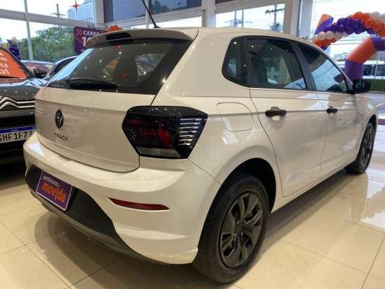 VOLKSWAGEN-POLO-2024