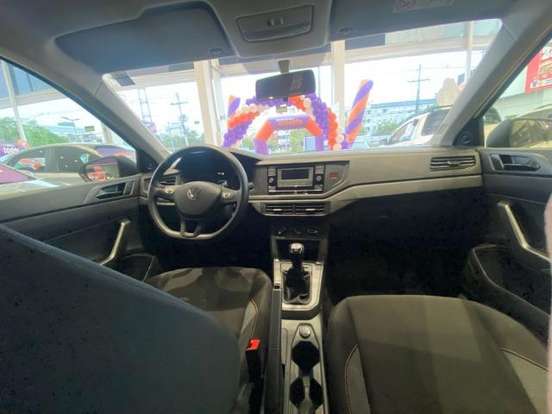 VOLKSWAGEN-POLO-2024