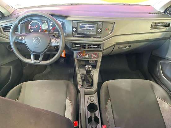 VOLKSWAGEN-POLO-2024