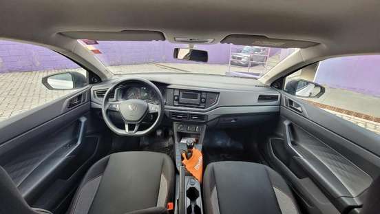 VOLKSWAGEN-POLO-2023