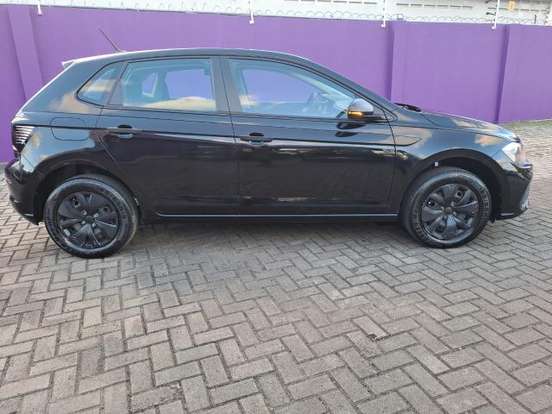 VOLKSWAGEN-POLO-2024