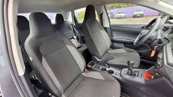 VOLKSWAGEN-POLO-2024