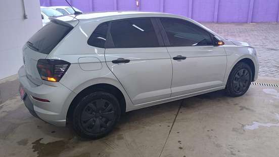 VOLKSWAGEN-POLO-2025