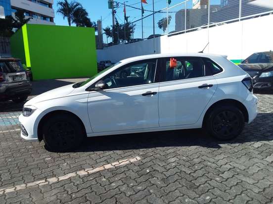 VOLKSWAGEN-POLO-2025