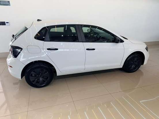 VOLKSWAGEN-POLO-2024