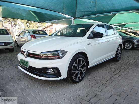 VOLKSWAGEN-POLO-2020