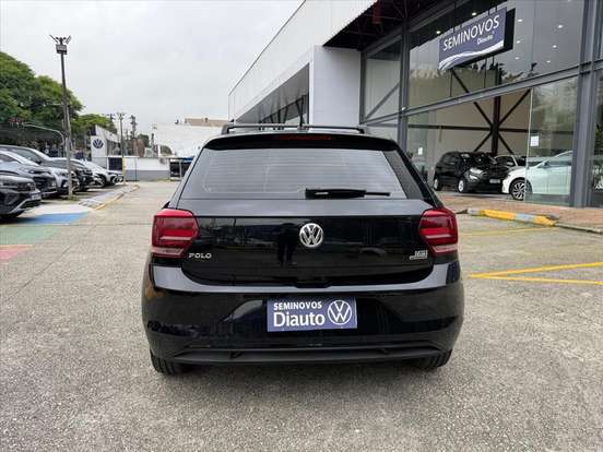 VOLKSWAGEN-POLO-2019