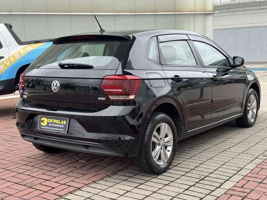 VOLKSWAGEN-POLO-2021