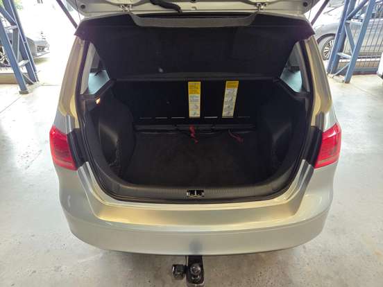 VOLKSWAGEN-SPACEFOX-2012