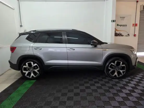 VOLKSWAGEN-TAOS-1.4 250 TSI TOTAL FLEX HIGHLINE AUTOMÁTICO VOLKSWAGEN-TAOS-2025