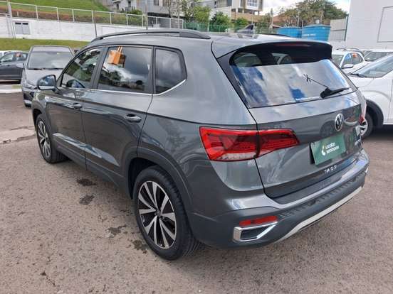 VOLKSWAGEN-TAOS-2024