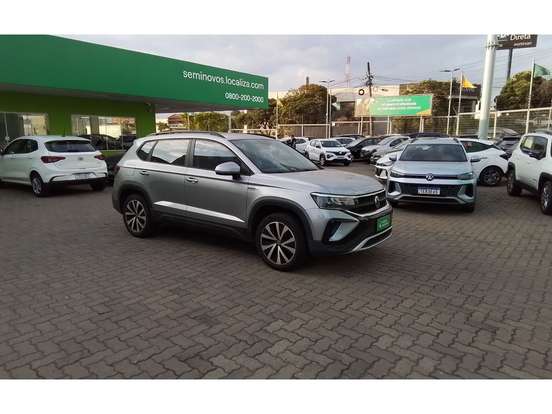 VOLKSWAGEN-TAOS-2023