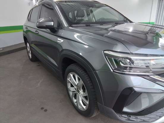 VOLKSWAGEN-TAOS-2023