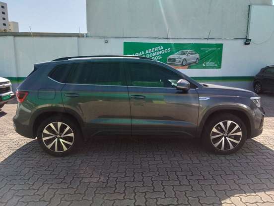 VOLKSWAGEN-TAOS-1.4 250 TSI TOTAL FLEX COMFORTLINE AUTOMÁTICO VOLKSWAGEN-TAOS-2025