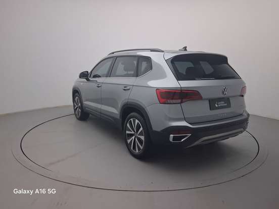 VOLKSWAGEN-TAOS-2024