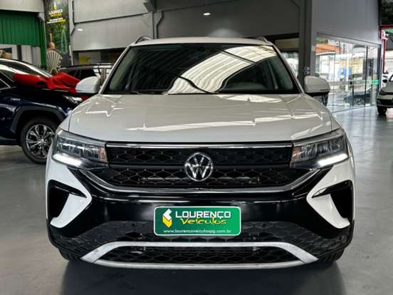 VOLKSWAGEN-TAOS-2021