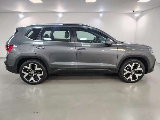 VOLKSWAGEN-TAOS-1.4 250 TSI TOTAL FLEX COMFORTLINE AUTOMÁTICO VOLKSWAGEN-TAOS-2025
