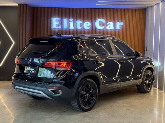 VOLKSWAGEN-TAOS-2022