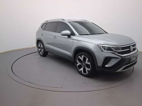 VOLKSWAGEN-TAOS-2024