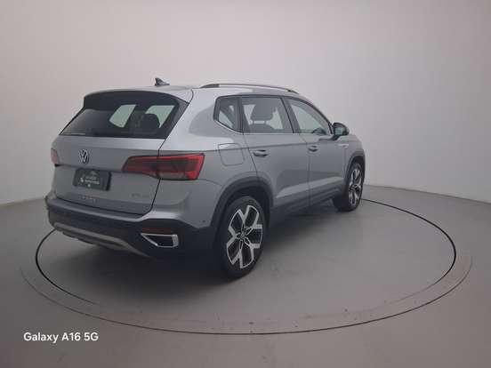VOLKSWAGEN-TAOS-1.4 250 TSI TOTAL FLEX HIGHLINE AUTOMÁTICO VOLKSWAGEN-TAOS-2024