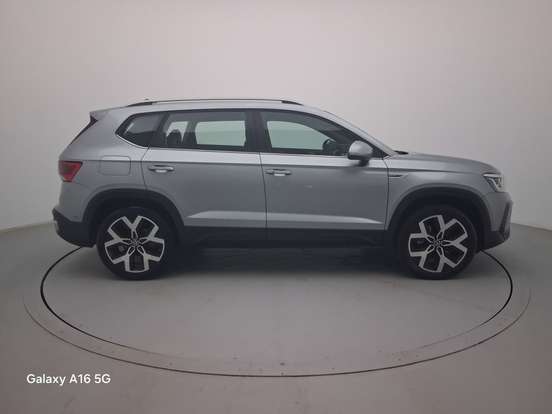 VOLKSWAGEN-TAOS-1.4 250 TSI TOTAL FLEX HIGHLINE AUTOMÁTICO VOLKSWAGEN-TAOS-2024