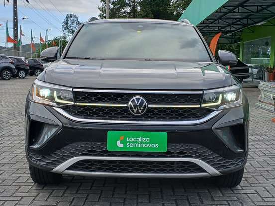 VOLKSWAGEN-TAOS-2023