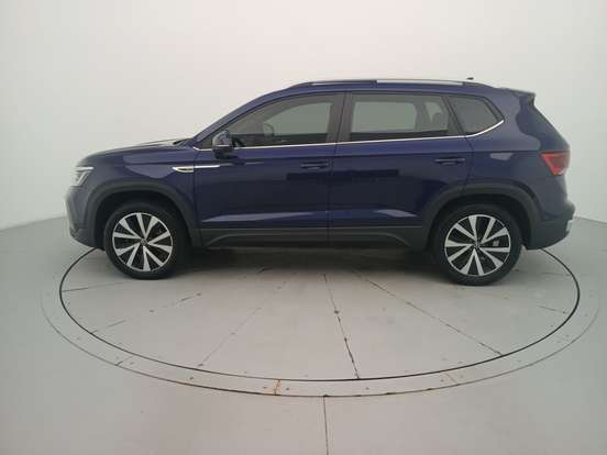 VOLKSWAGEN-TAOS-2023