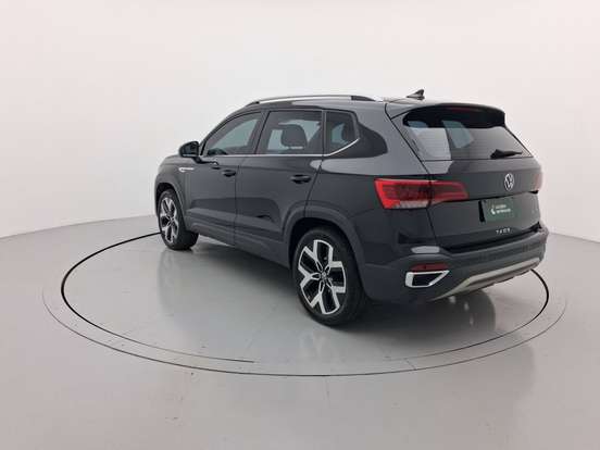 VOLKSWAGEN-TAOS-2024