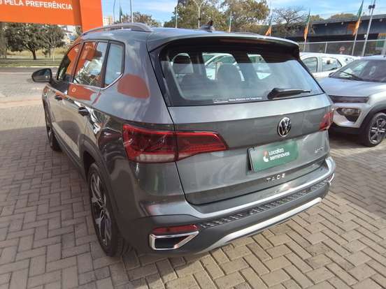 VOLKSWAGEN-TAOS-1.4 250 TSI TOTAL FLEX HIGHLINE AUTOMÁTICO VOLKSWAGEN-TAOS-2024