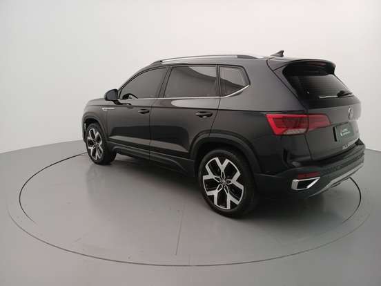VOLKSWAGEN-TAOS-2024