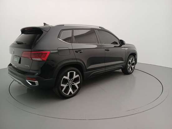 VOLKSWAGEN-TAOS-2024