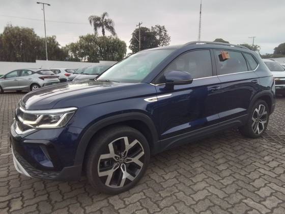 VOLKSWAGEN TAOS 1.4 250 TSI TOTAL FLEX HIGHLINE AUTOMÁTICO