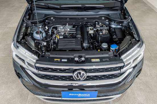 VOLKSWAGEN-TAOS-2024