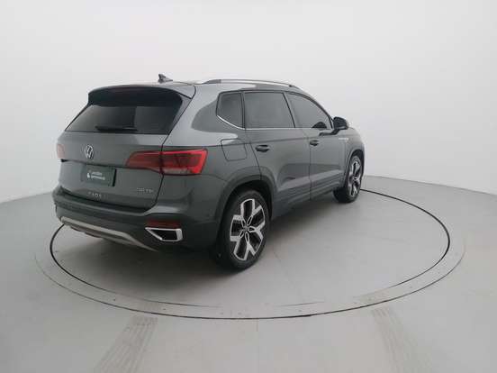 VOLKSWAGEN-TAOS-2024