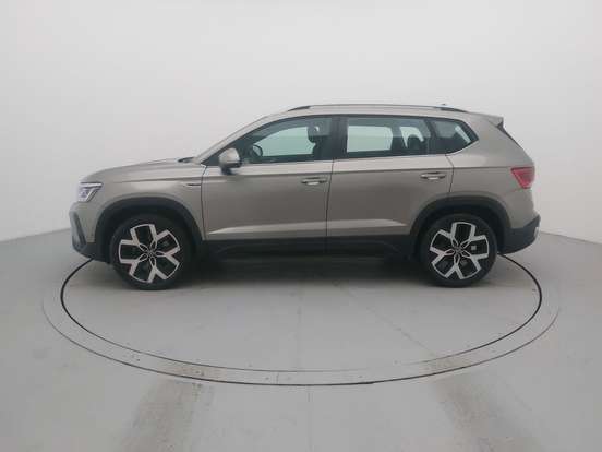 VOLKSWAGEN-TAOS-2024