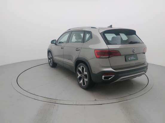 VOLKSWAGEN-TAOS-2024