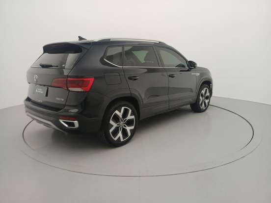 VOLKSWAGEN-TAOS-2024