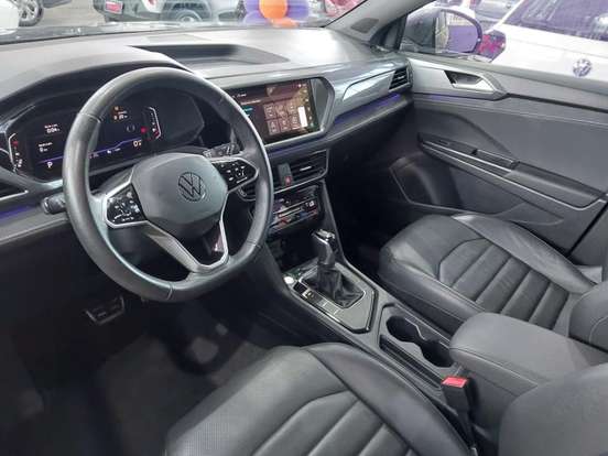 VOLKSWAGEN-TAOS-2024