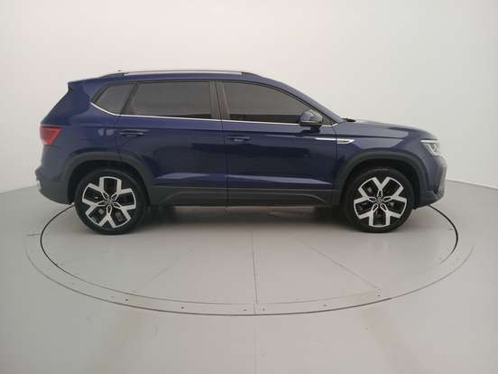 VOLKSWAGEN-TAOS-2024