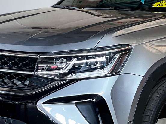 VOLKSWAGEN-TAOS-2024