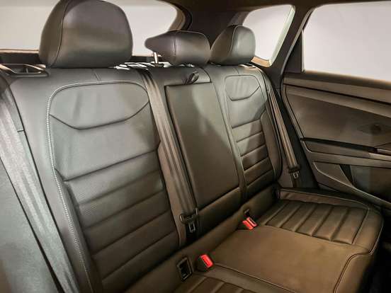VOLKSWAGEN-TAOS-2024