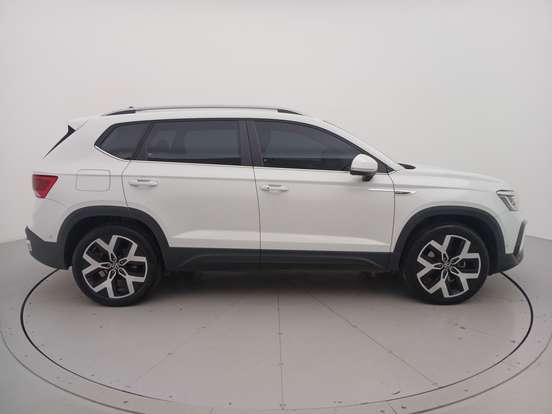 VOLKSWAGEN-TAOS-1.4 250 TSI TOTAL FLEX HIGHLINE AUTOMÁTICO VOLKSWAGEN-TAOS-2024