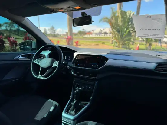 VOLKSWAGEN-T-CROSS-2024