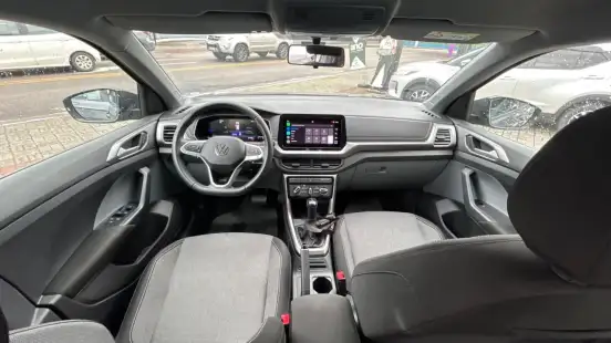 VOLKSWAGEN-T-CROSS-2025