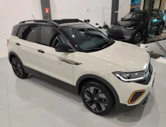 VOLKSWAGEN-T-CROSS-2025