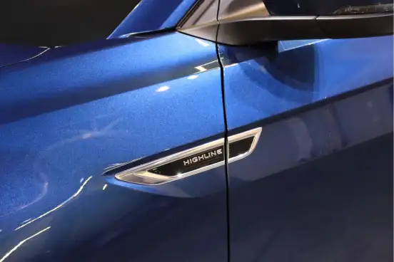 VOLKSWAGEN-T-CROSS-2023