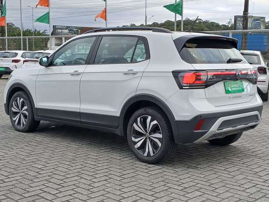 VOLKSWAGEN-T-CROSS-1.0 200 TSI TOTAL FLEX AUTOMÁTICO VOLKSWAGEN-T-CROSS-2024