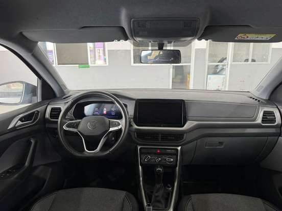 VOLKSWAGEN-T-CROSS-1.0 200 TSI TOTAL FLEX AUTOMÁTICO VOLKSWAGEN-T-CROSS-2025
